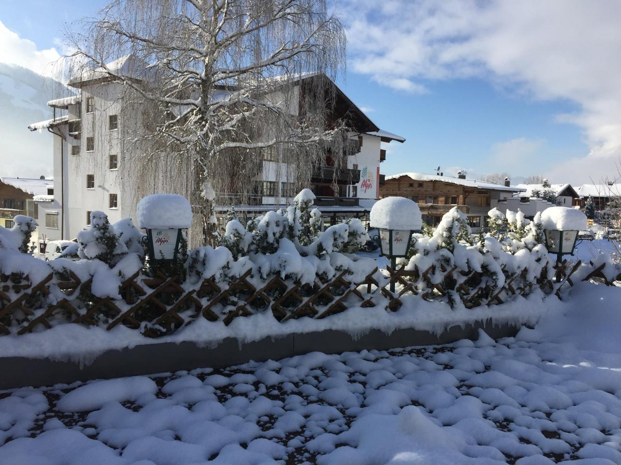 Das Alpin - Hotel Garni Guesthouse Scheffau am Wilden Kaiser Eksteriør bilde